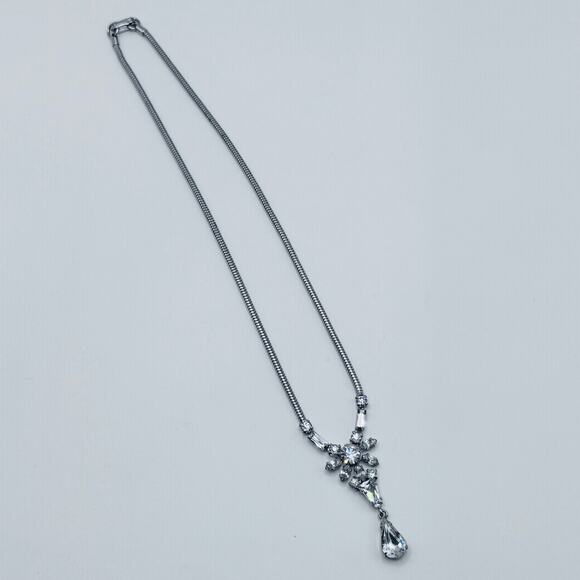 Vintage Signed Leo Glass Rhinestone Necklace - Picture 1 of 4